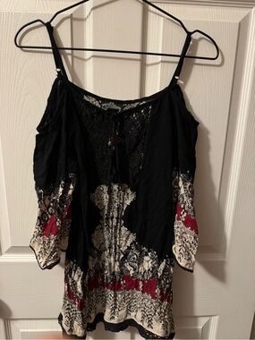 Black and Ivory Cold-Shoulder Printed Women's Top with Red Accents